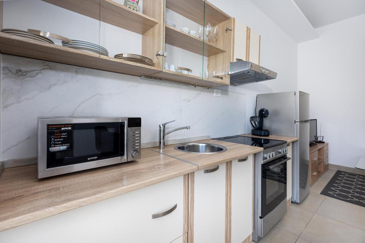 Apartment Ana Solin Bagian luar foto