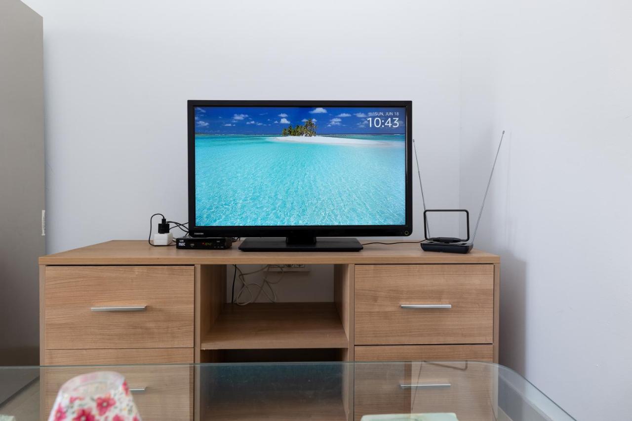 Apartment Ana Solin Bagian luar foto